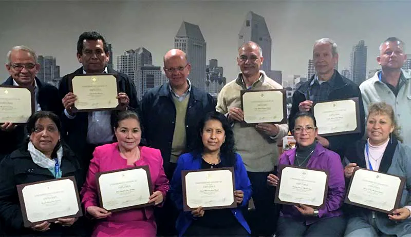 Alumnos concluyen diplomado en misionología en San Diego, California