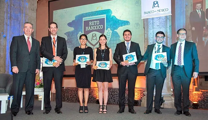 Nuestros alumnos destacan en el concurso Reto Banxico 2018