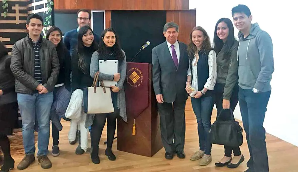 Investigador del Colegio de México imparte conferencia en nuestra Facultad de Ciencias Actuariales