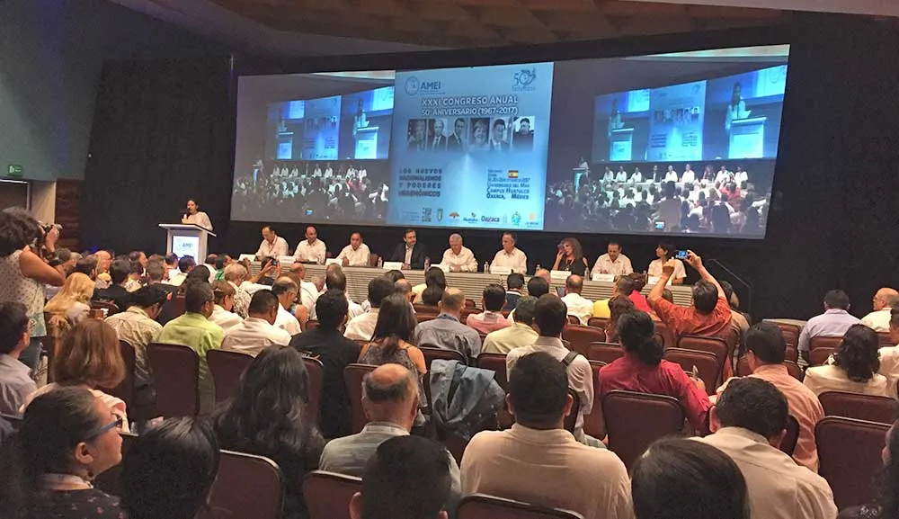 La Universidad Anáhuac México participa en el congreso anual de la AMEI 