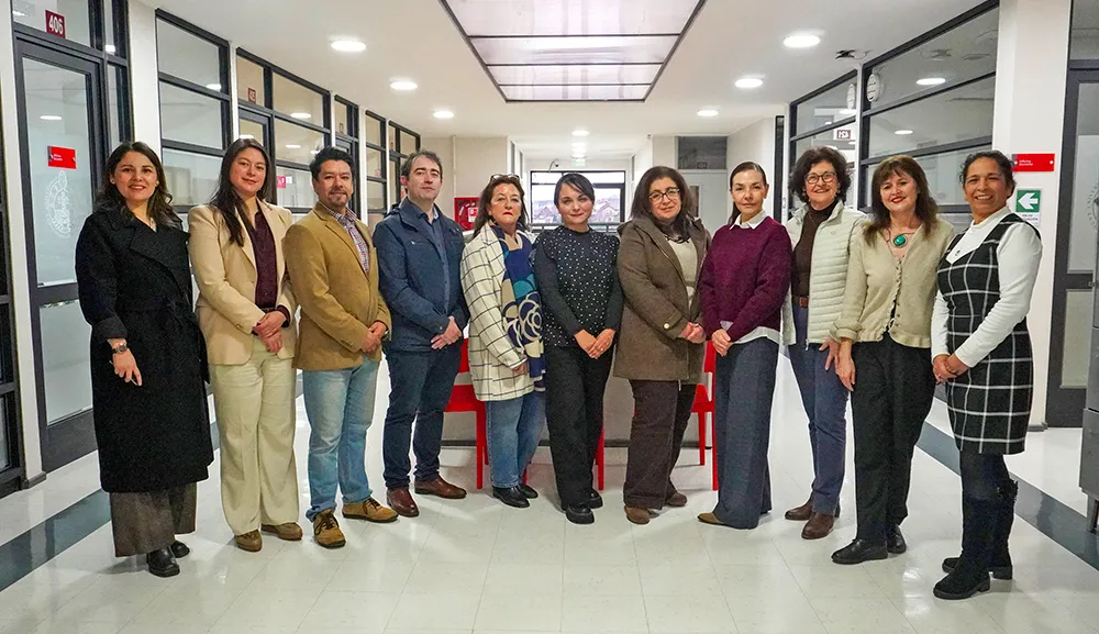 Facultad de Bioética fortalece vínculos académicos con Chile mediante jornada internacional