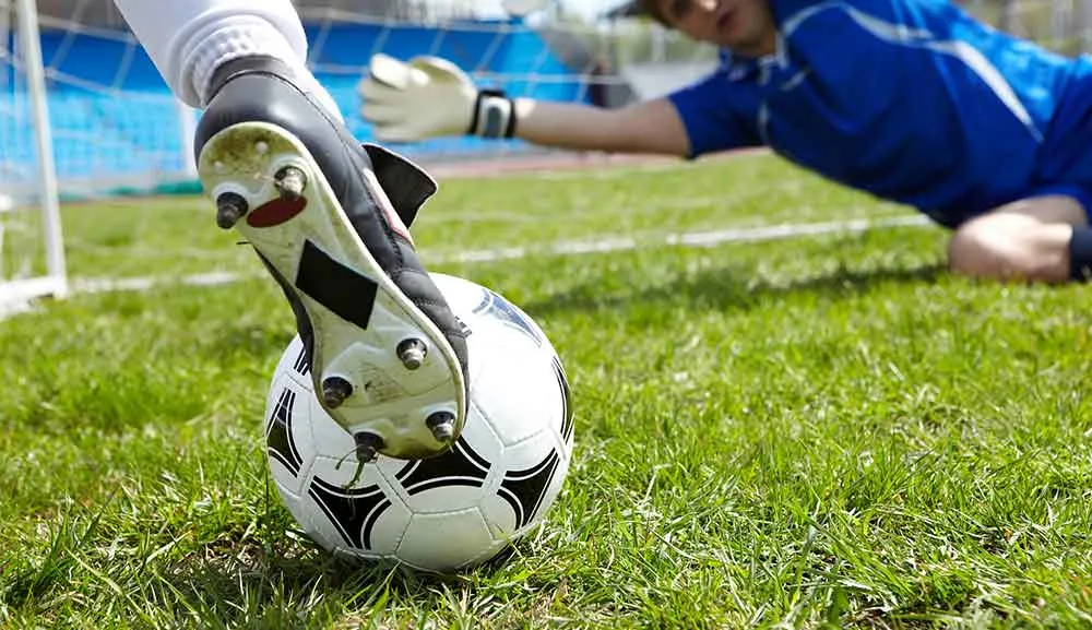 rastro lluvia Redondear a la baja Balones de futbol, ¿cómo se hacen?, ¿de qué están hechos?