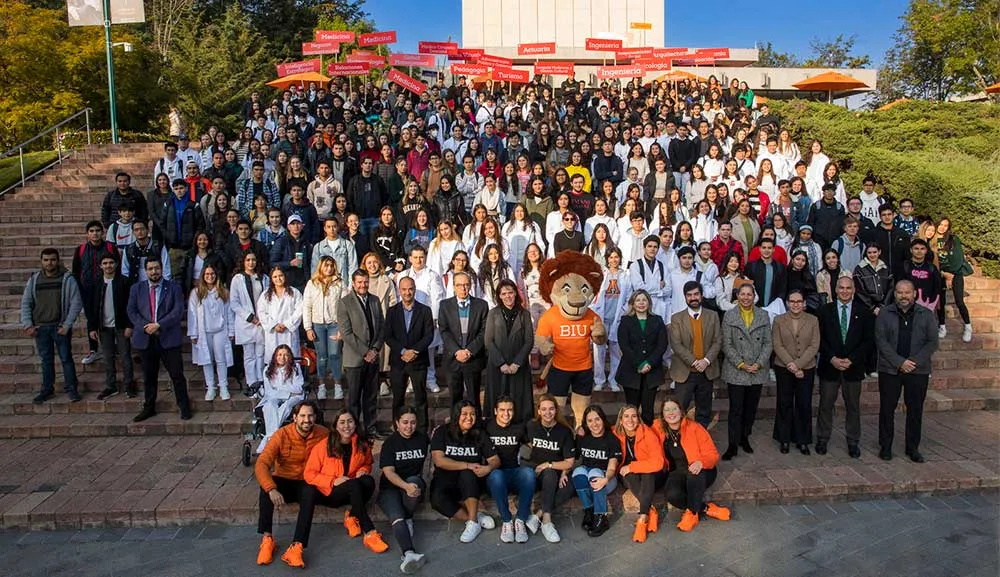 Bienvenidos a casa, queridos estudiantes