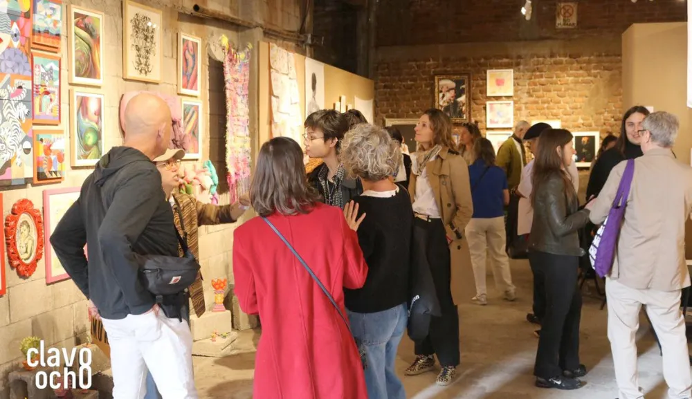 Alumnas de la Universidad Anáhuac México participan como voluntarias en la Feria de Arte Emergente CLAVO