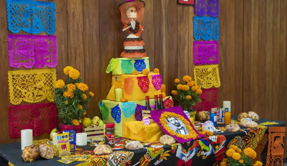 Día de Todos los Santos y Día de Muertos
