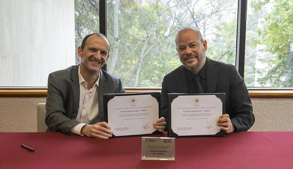 La Anáhuac México y JLL suman esfuerzos