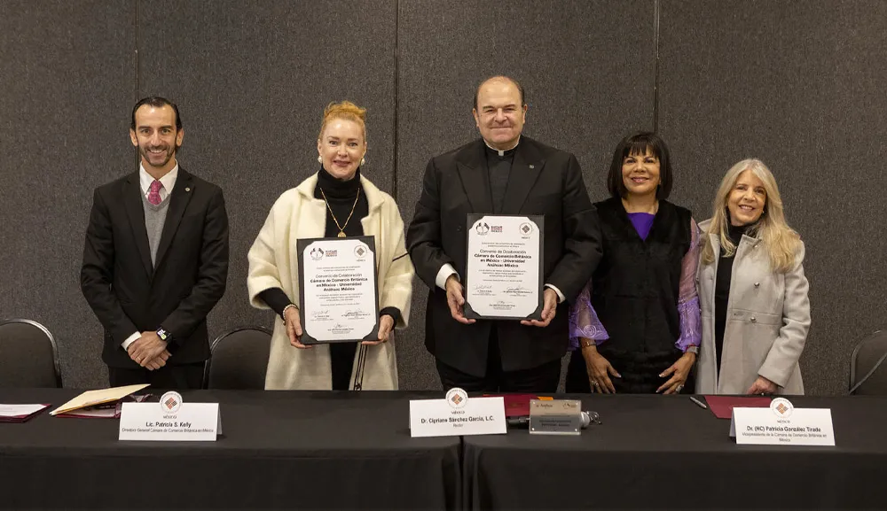 La An&aacute;huac M&eacute;xico y la C&aacute;mara de Comercio Brit&aacute;nica firman convenio de colaboraci&oacute;n