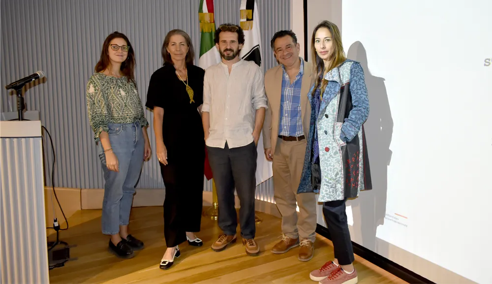 Francesco Faccin imparte conferencia a alumnos de Diseño Industrial