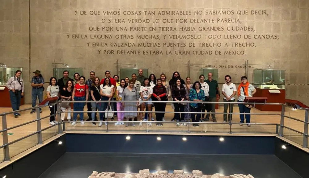 Egresados Anáhuac participan en visita guiada al Templo Mayor