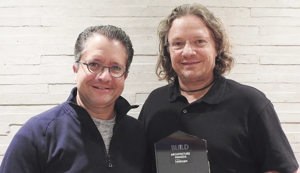 Egresados de Arquitectura reciben el premio Build Awards 2017