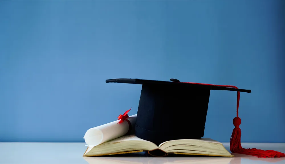 Egresados de la Facultad de Responsabilidad Social reciben grado de doctor