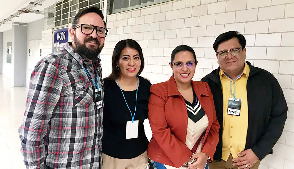 Facultad de Comunicación participa en encuentro de la AMIC