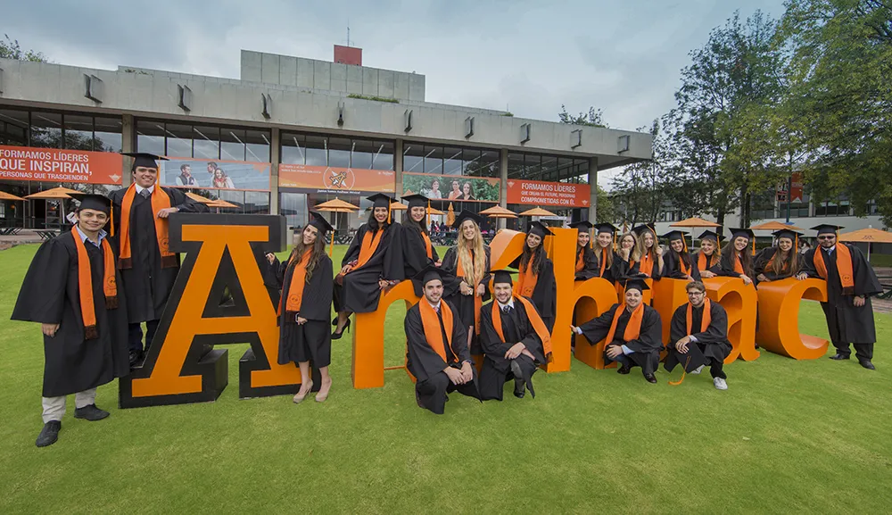 Felicidades a todos nuestros recién egresados de los Campus Norte y Sur