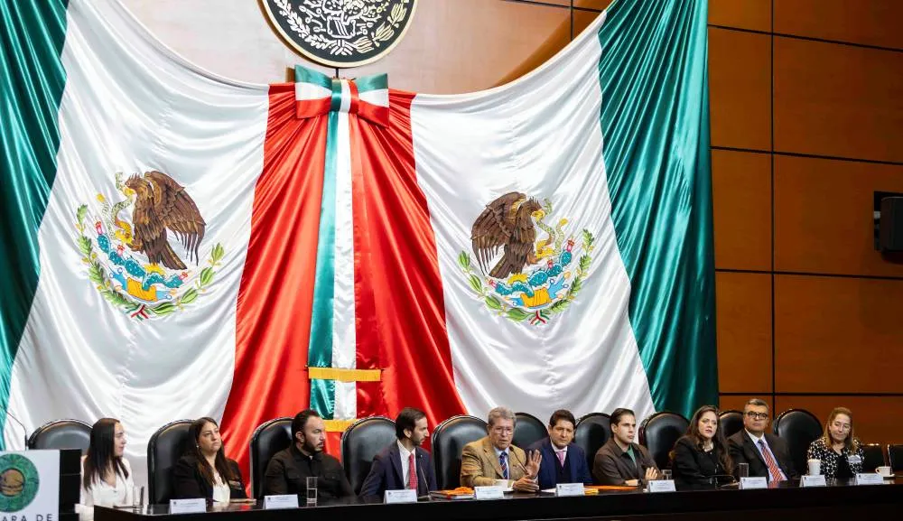 Fortalecemos formación cívica con ejercicio legislativo en la Cámara de Diputados
