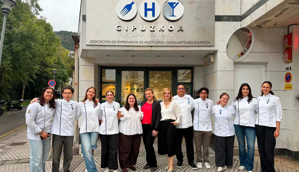 Alumnos Anáhuac amplían su formación en Gastronomika 2026