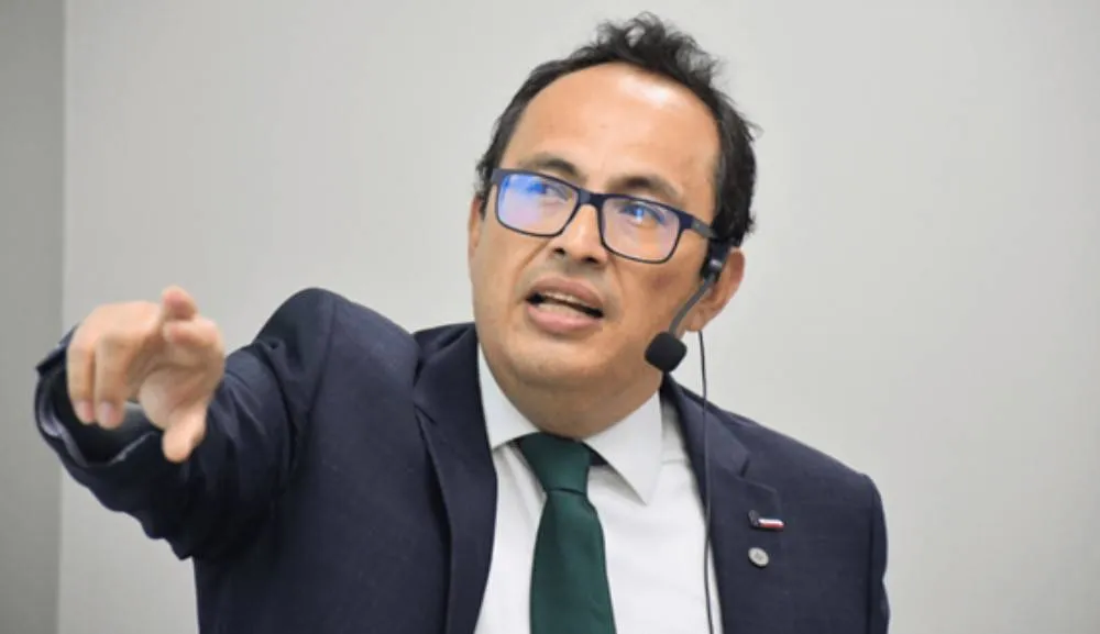 El Dr. Hernando Caicedo participa como profesor invitado en el CETYS Universidad