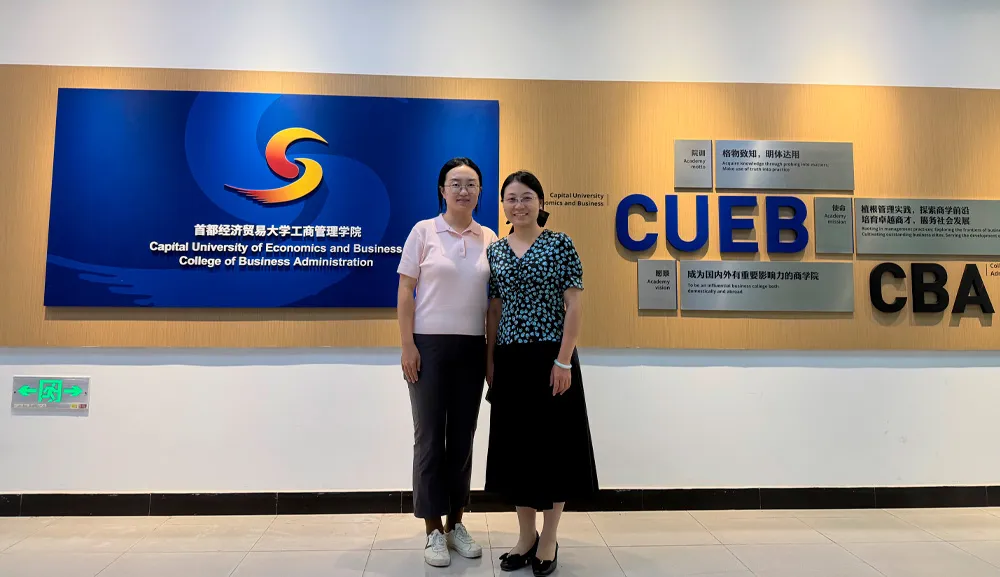 Académica fortalece redes de investigación durante estancia en China