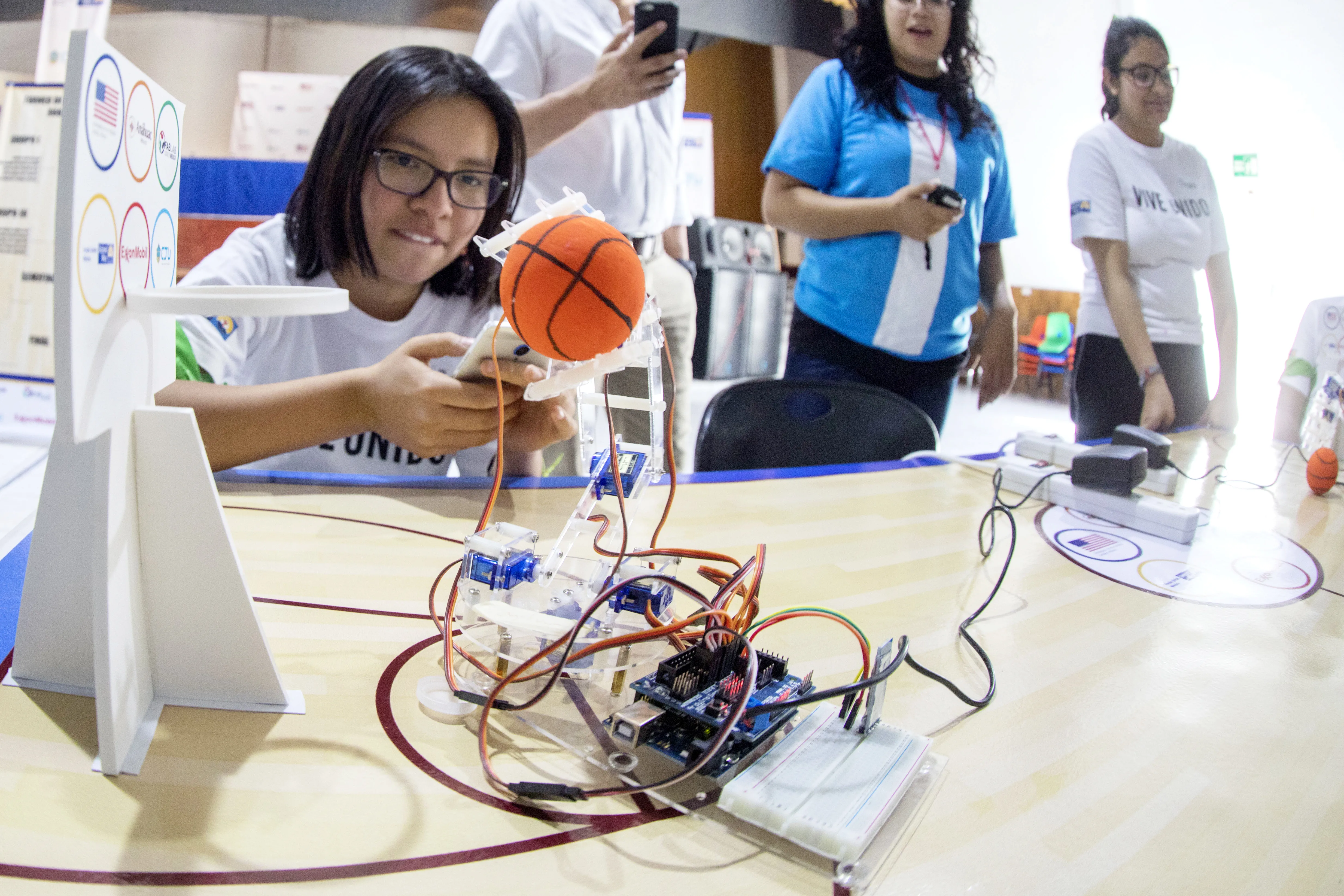 Impulsamos la innovación y el emprendimiento con la tercera generación del Fab Lab Kids