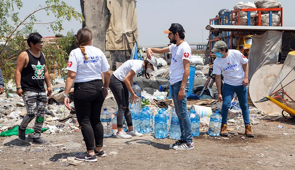 Integra continúa con su labor evangelizadora con las familias del Bordo de Xochiaca