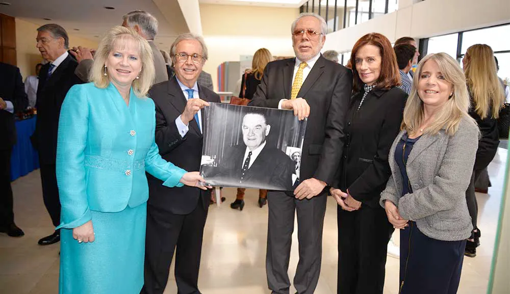La Universidad reconoce la labor de don Emilio Azcárraga Vidaurreta