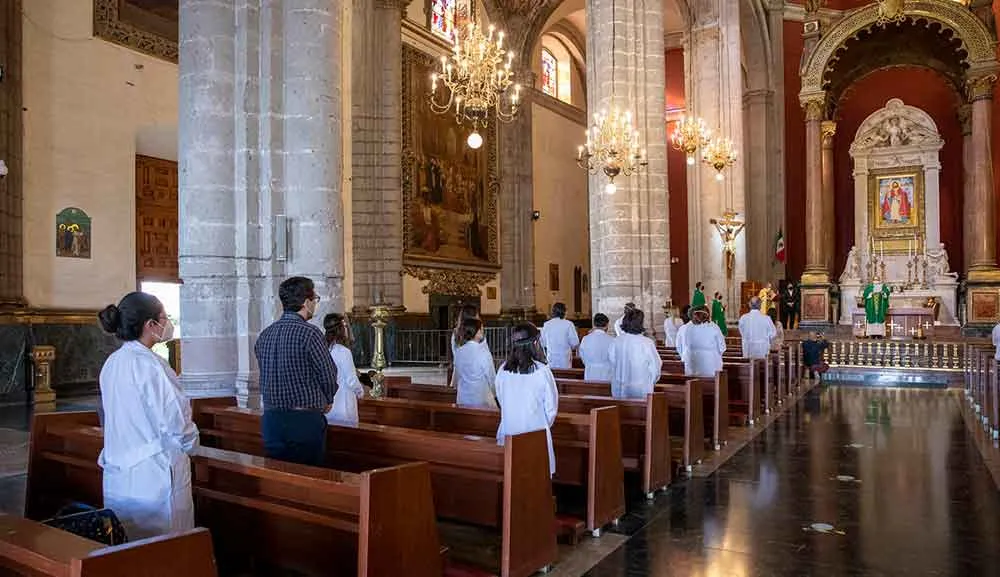 Misa Blanca de acción de gracias por el 45 aniversario de nuestra Facultad de Ciencias de la Salud