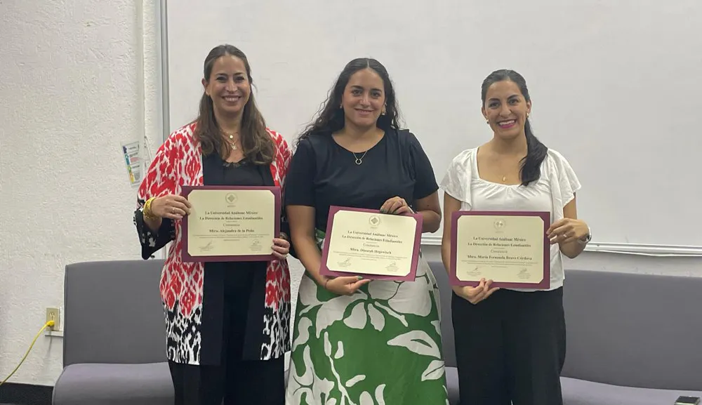 Expertas participan en panel de egresadas de la Facultad de Psicología