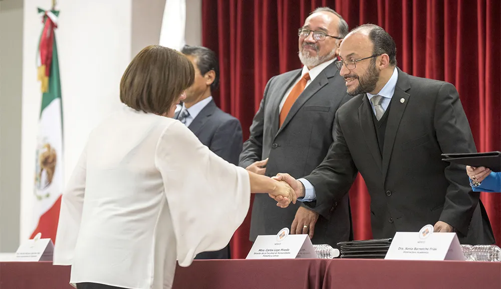 Reconocemos a los egresados del Diplomado Liderazgo Educativo