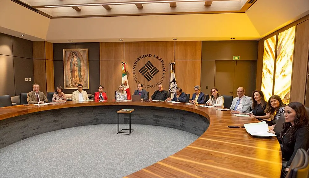Consejo Asesor fortalece visión internacional y académica de la Facultad de Bioética