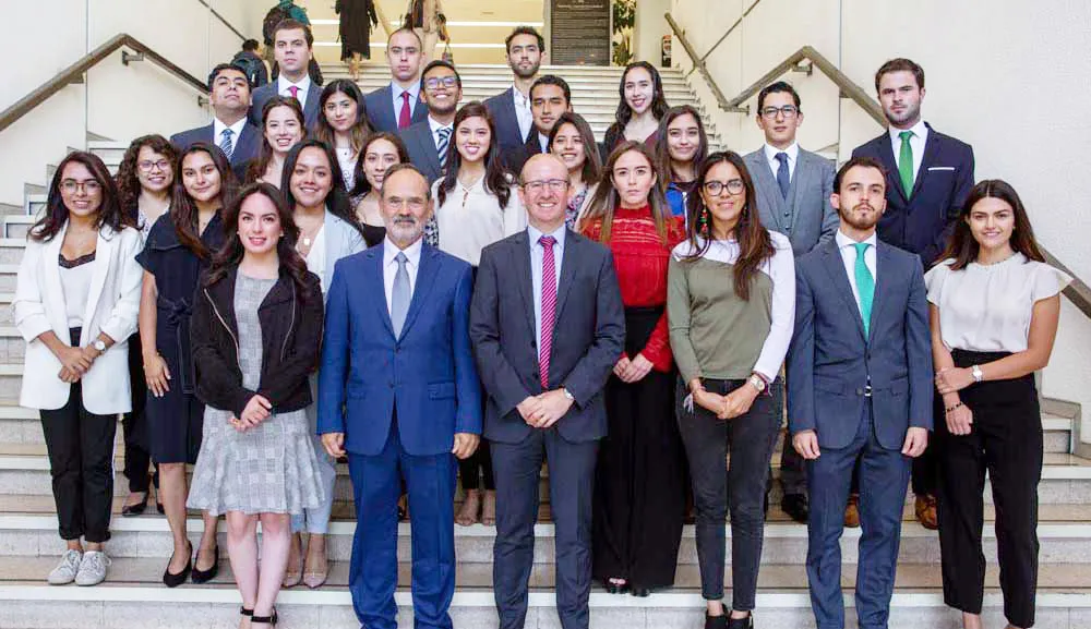 El senador Gustavo Madero dialoga con nuestro alumnos de SINERGIA