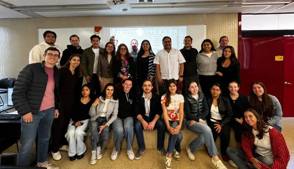 Impulsamos habilidades en simulación con taller de Plant Simulation de Siemens