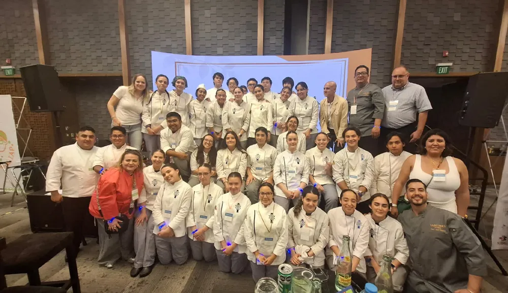 Aranza Toache participa en el evento gastronómico Sabores con Causa 2025