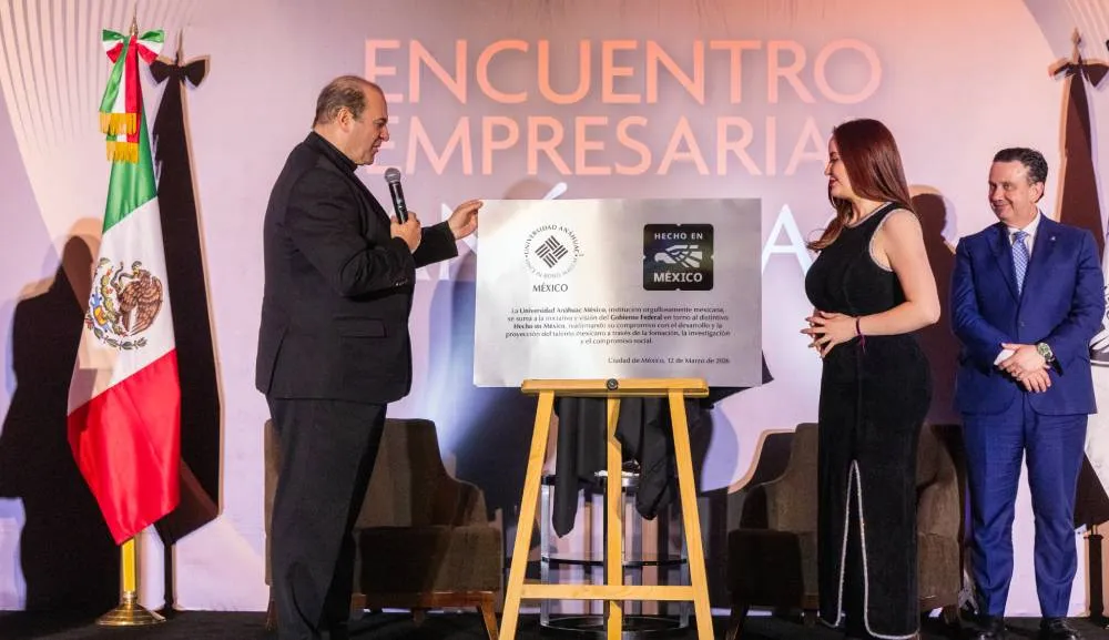 Nuestra Universidad Anáhuac recibe el distintivo “Hecho en México”