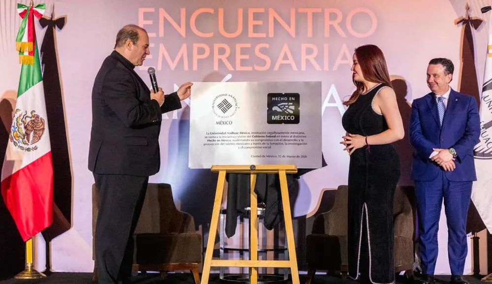 Nuestra Universidad Anáhuac recibe el distintivo “Hecho en México”