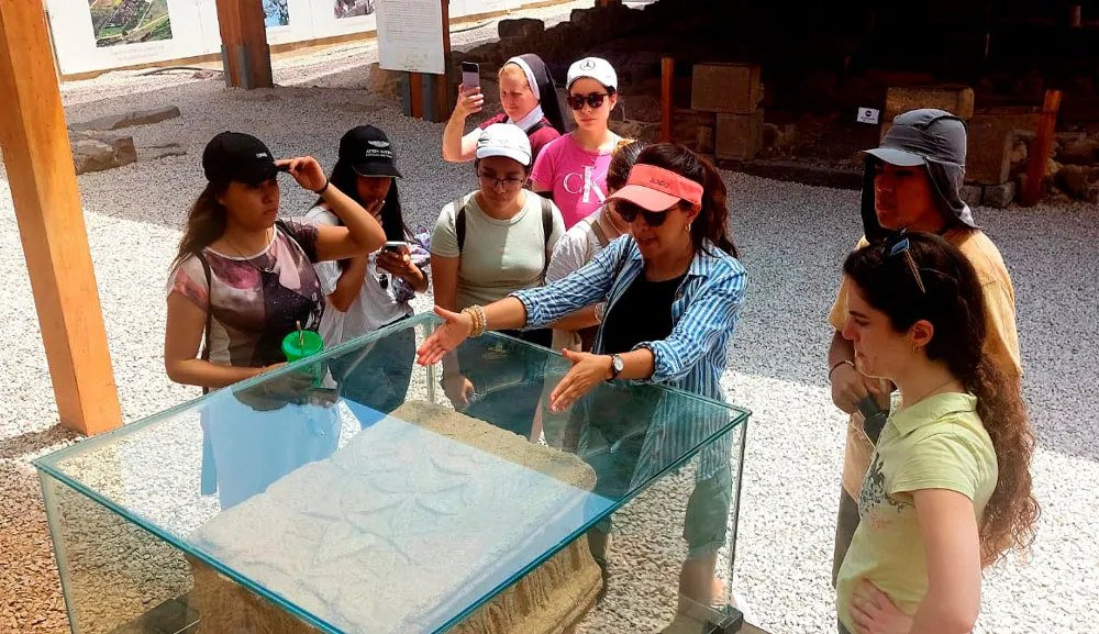 Realizamos voluntariado arqueológico al Centro Magdala en Israel
