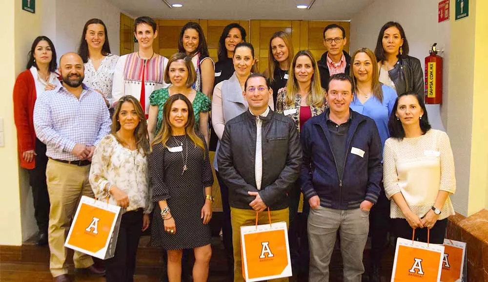 Egresados de las generaciones ‘97 y ‘98 celebran su XX aniversario