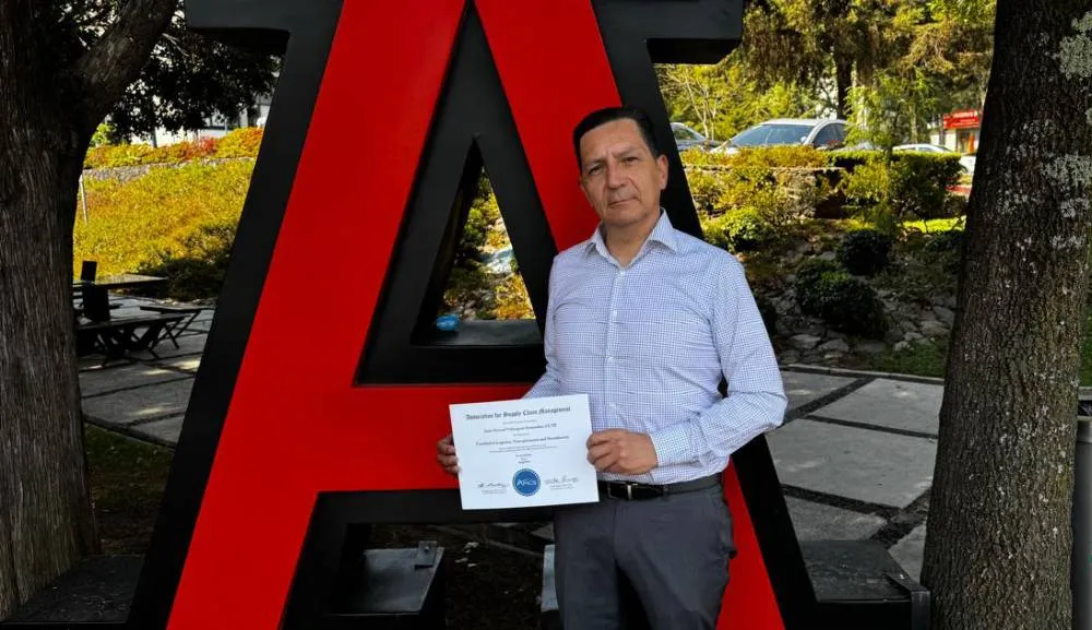 Egresado obtiene certificación CLTD de la Association for Supply Chain Management