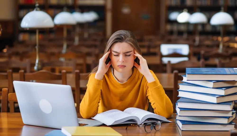 Analizamos el estrés académico en el noticiero veracruzano Oliva Noticias