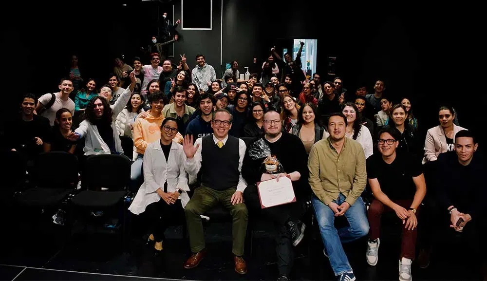 “Las personas disfrutan de la música porque pueden transportarse a otros lugares”: Leonel García