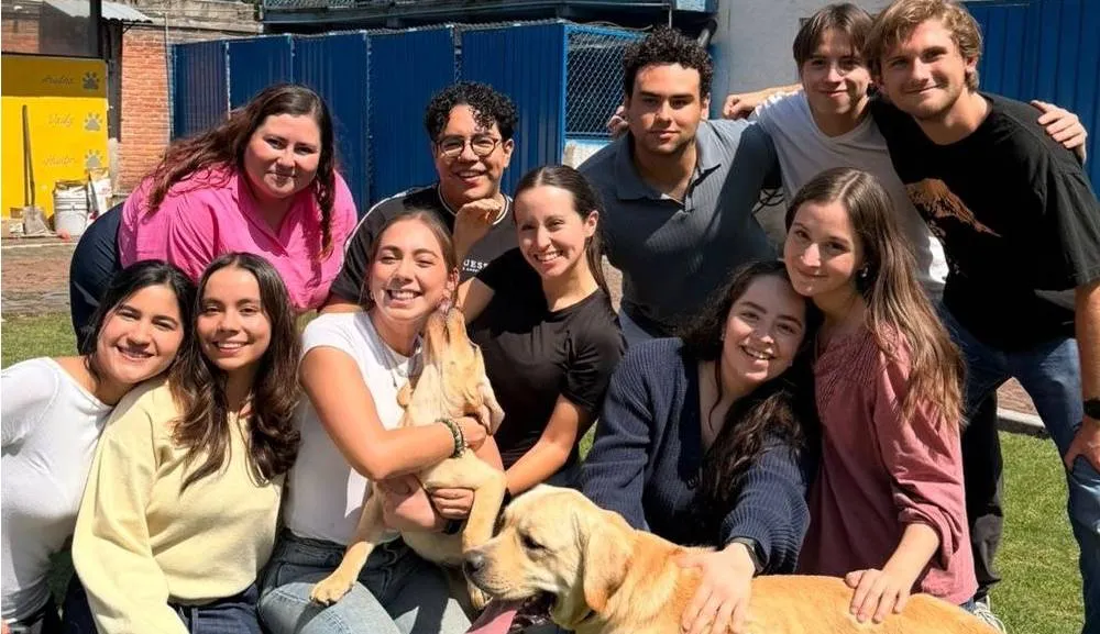 Alumnos de Alpha visitan la Escuela de Entrenamiento de Perros Guía para Ciegos