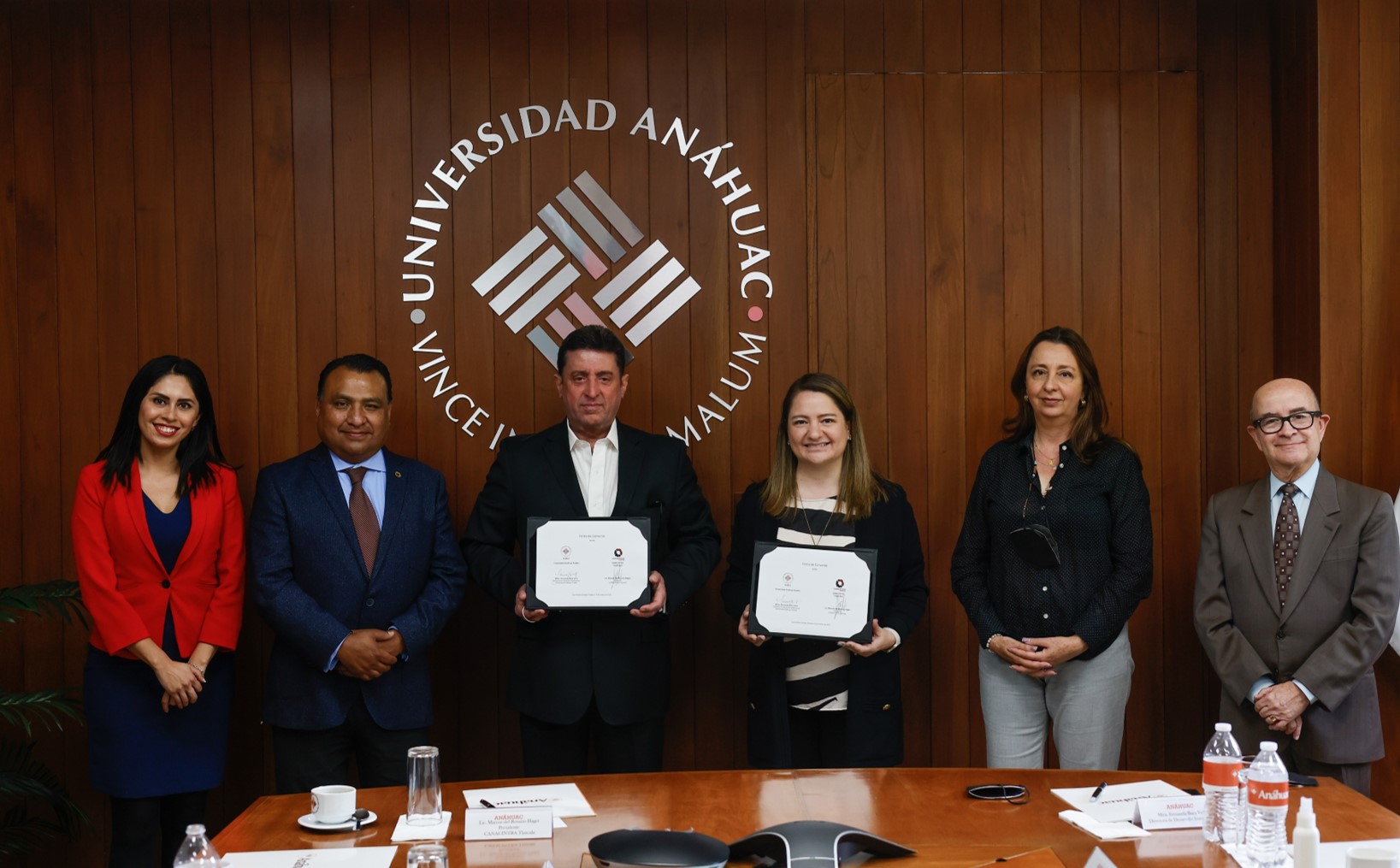 Firman Convenio Educativo entre la Anáhuac Puebla y Canacintra Tlaxcala