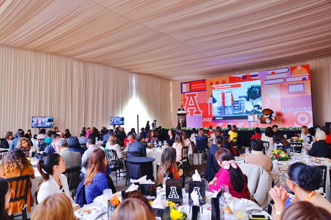 Anáhuac Puebla recibe a directivos y orientadores vocacionales de las preparatorias más importantes de la región