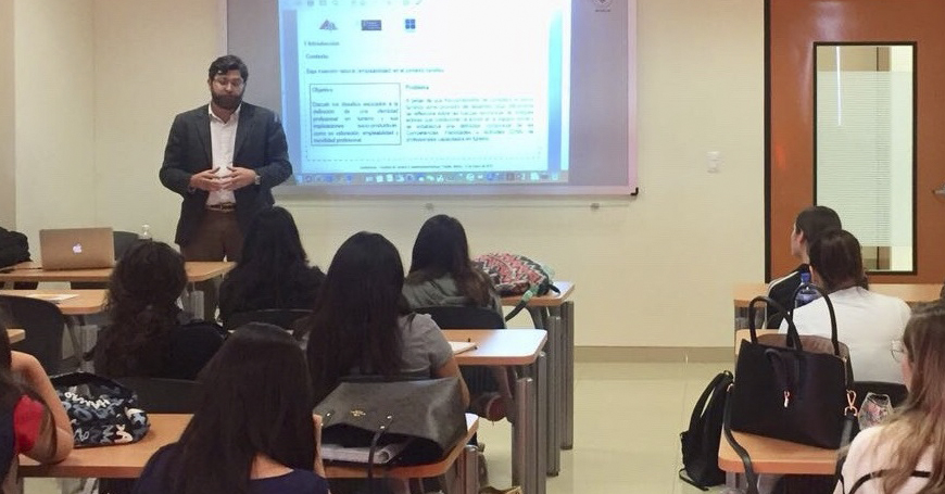 El Director del Centro Latinoamericano de Turismología y del Observatorio Económico y Social de Turismo en Brasil capacita a los alumnos Anáhuac