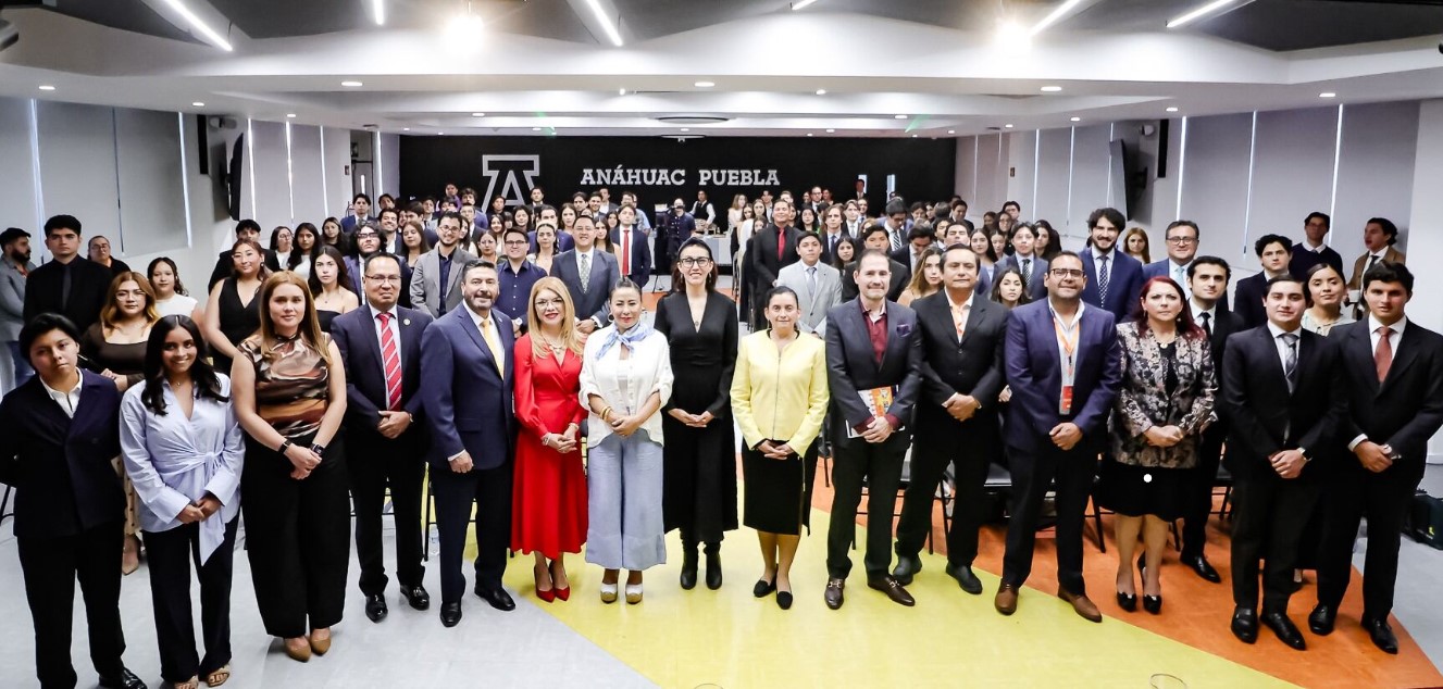 TEPJF impulsa diálogo con jóvenes sobre participación democrática en la Anáhuac Puebla
