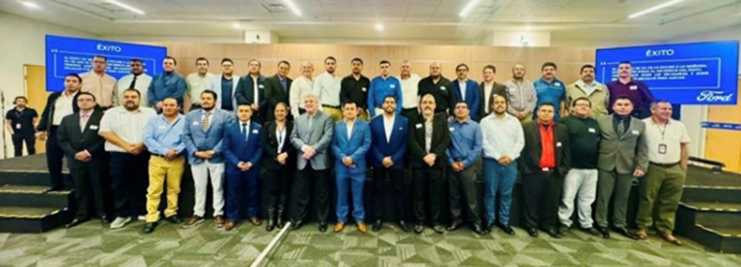 Anáhuac Puebla y Ford de México impulsan la formación de Técnicos de Excelencia para la industria automotriz