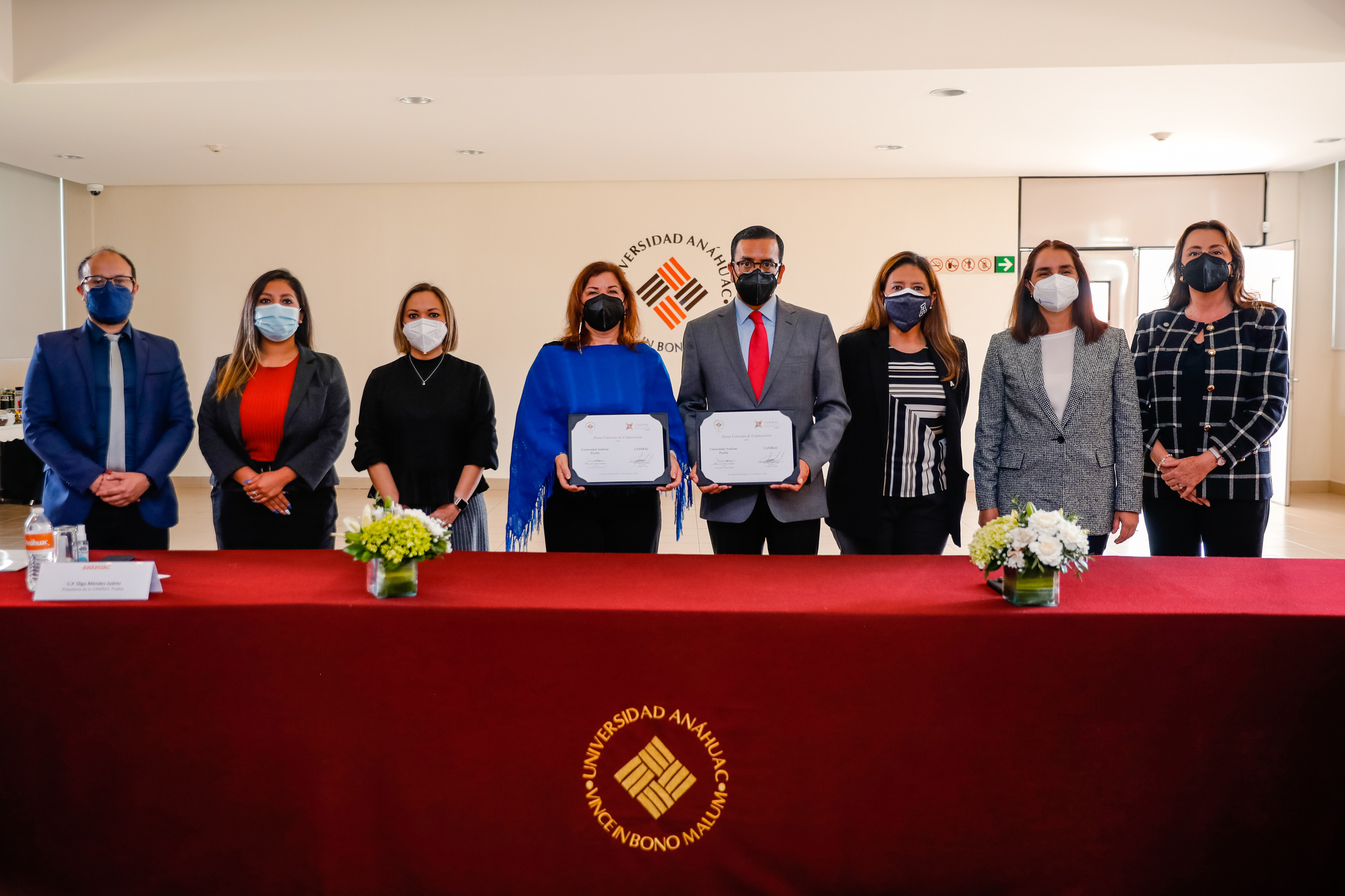 Universidad Anáhuac Puebla firma convenio de colaboración con CANIRAC en favor de la educación.