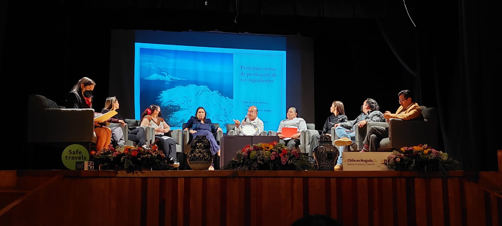 Anáhuac Puebla presente en el "Conversatorio del Chile en Nogada: Historia Culinaria y Tradición""