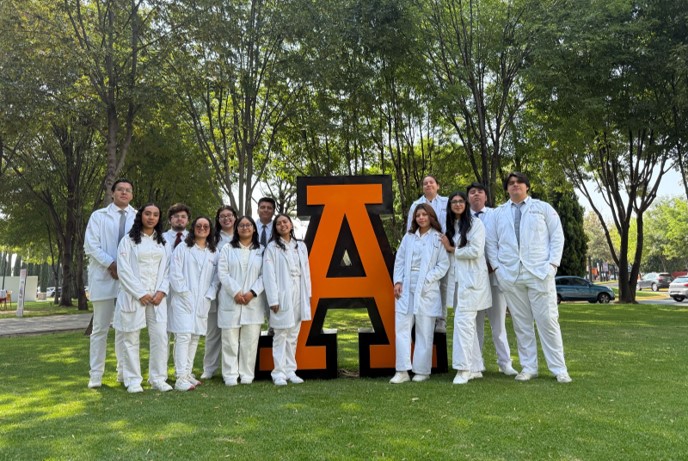Estudiantes crean juego lúdico “Genome Battles”