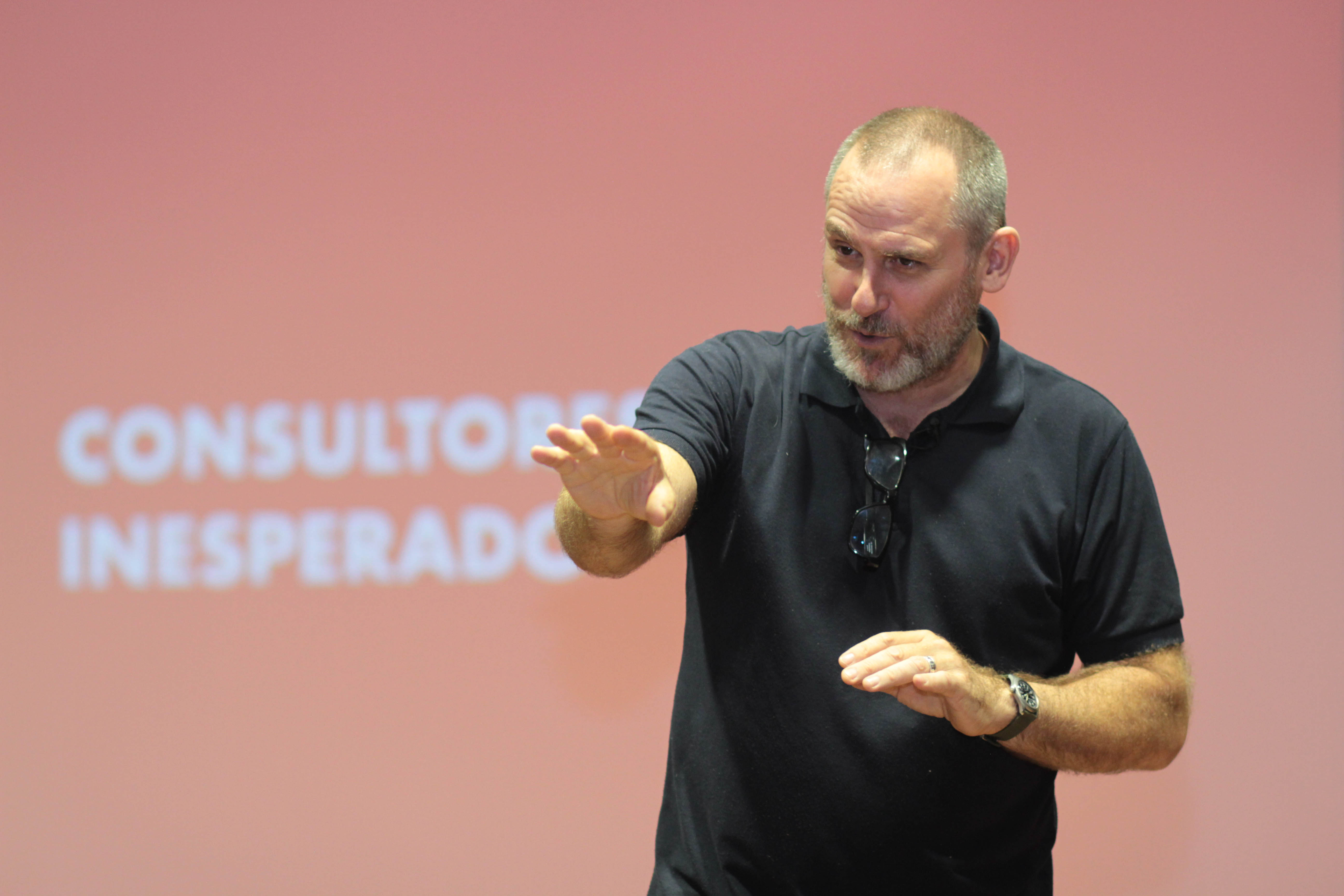 Actúa como consultor, piensa como creativo: Rory Lambert