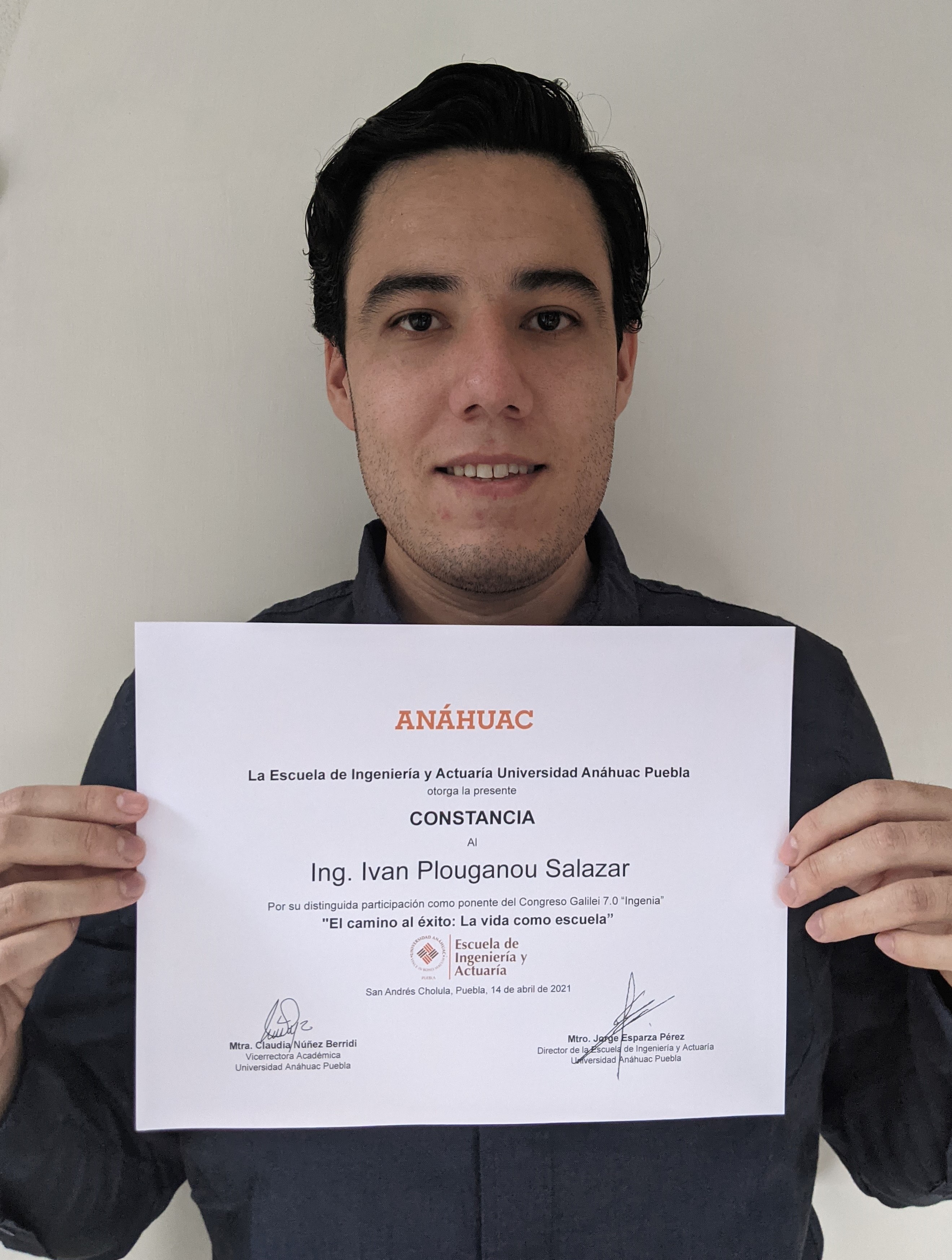 Entrevista: Iván Plouganou, egresado de Ingeniería Industrial