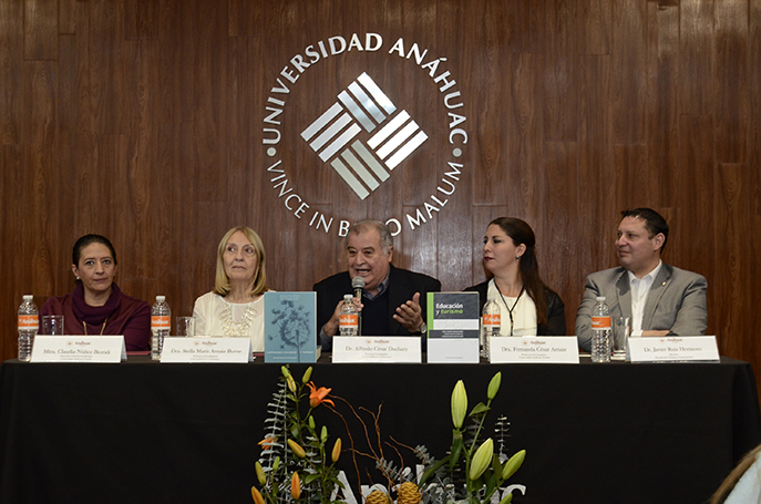 La Universidad Anáhuac presenta libros sobre el turismo como un fenómeno social